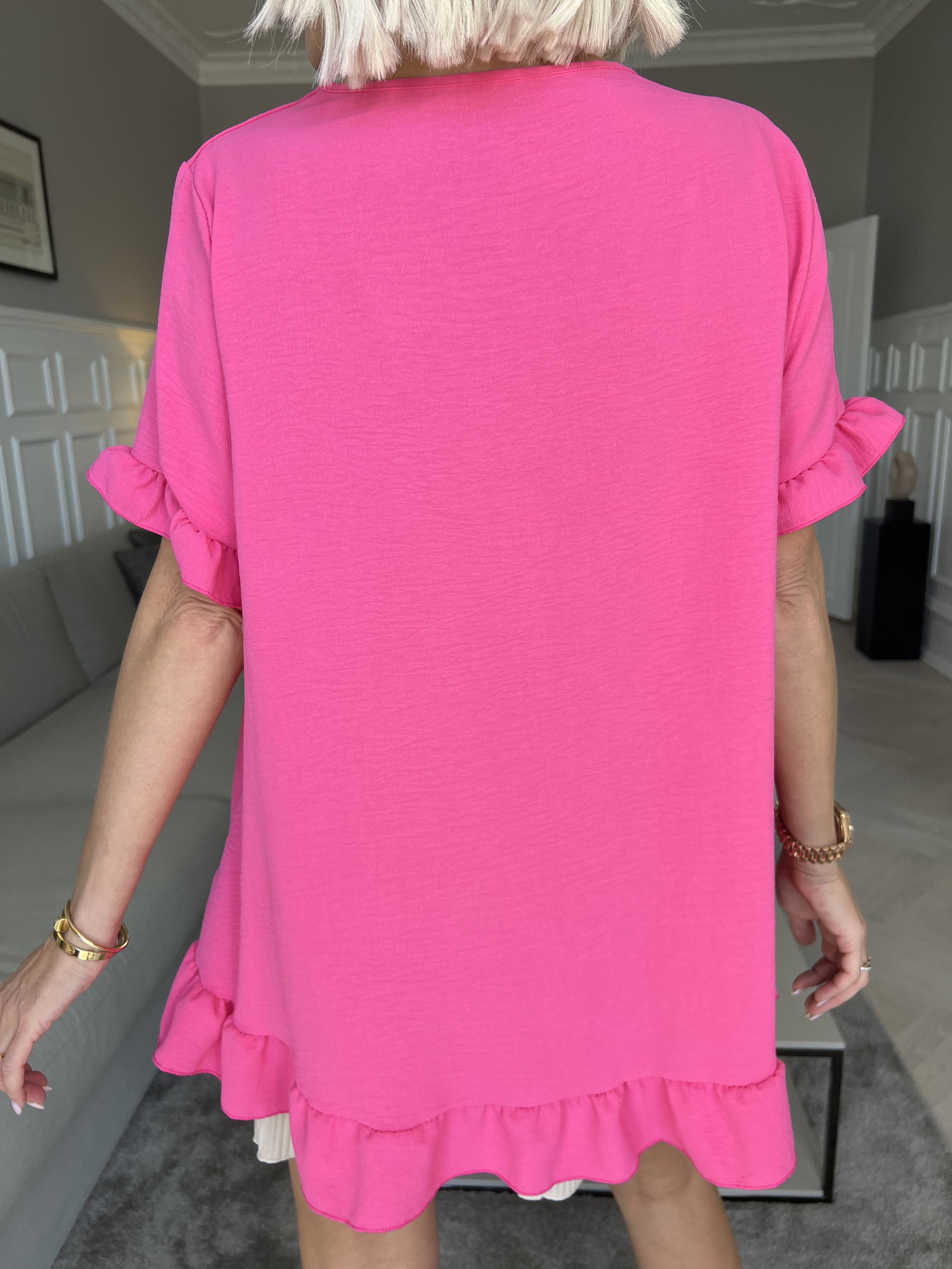 Mio - Söt tunika med volangkanter